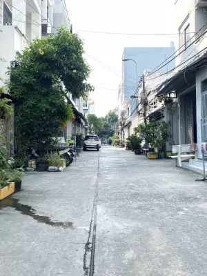 Bán nhà Bình Tân, đường Lê Văn Qưới, 50m2,ô tô đỗ cửa,chỉ 4,3tỷ lh0386817015